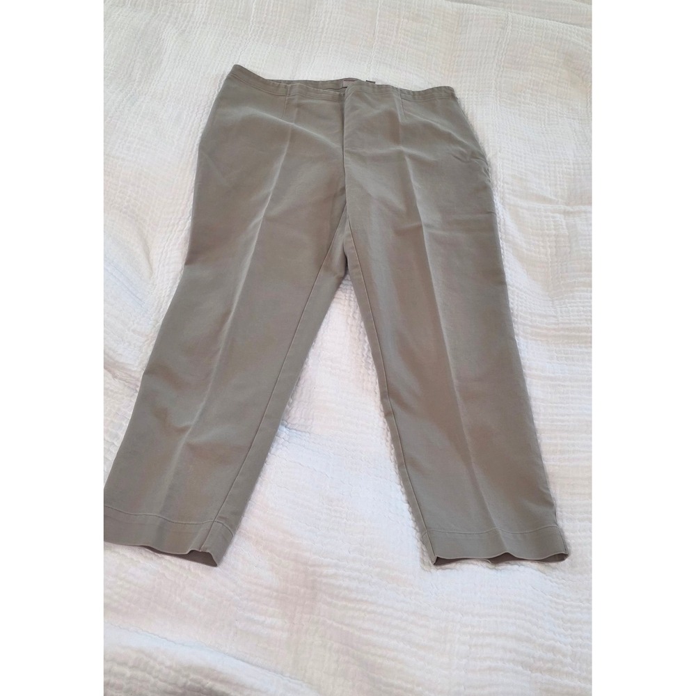 Chicos Women's Tan Cropped Pants Ankle Casual Trousers